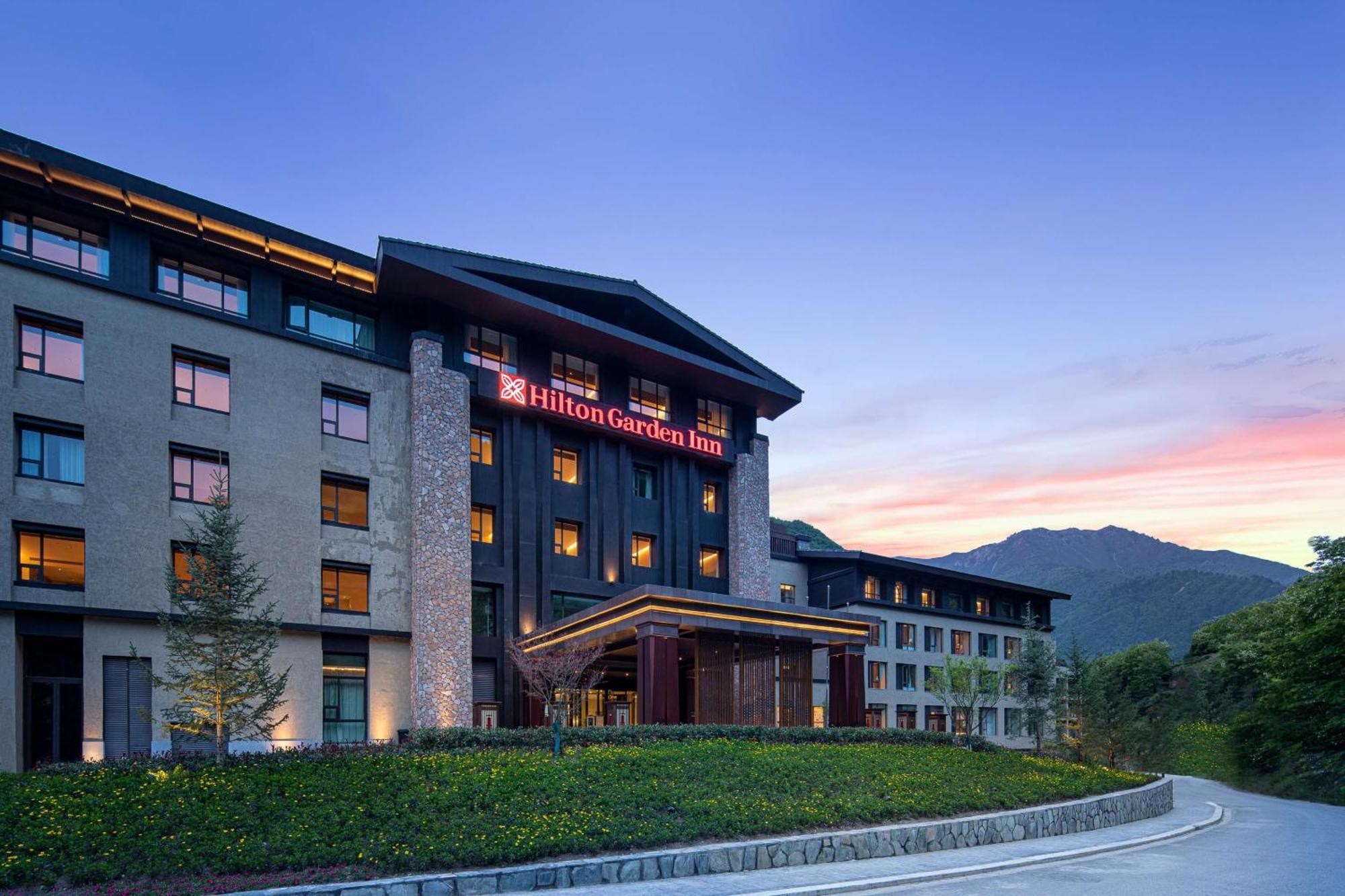 Hilton Garden Inn Jiuzhaigou Eksteriør bilde